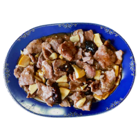 Ternera con bambú y setas chinas