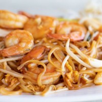 Tallarines frito con gambas